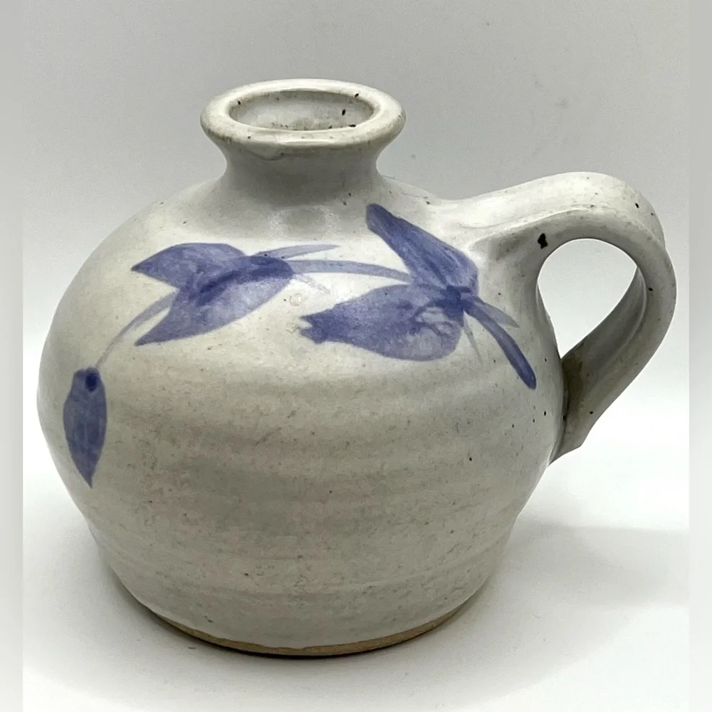 Handmade Dukeman Studio Art Pottery Ceramic Grey Blue Leaves Bud Vase w/Handle